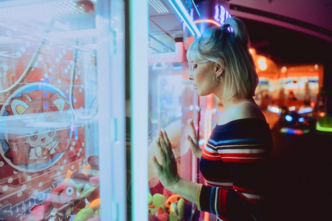 王星越白鹿联系解析:又爱又恨的宿舍日常引发热议
